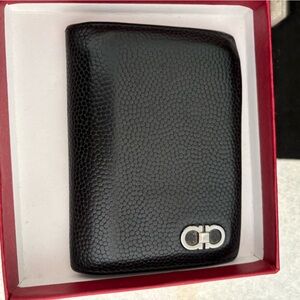 Salvatore Ferragamo men’s leather wallet
